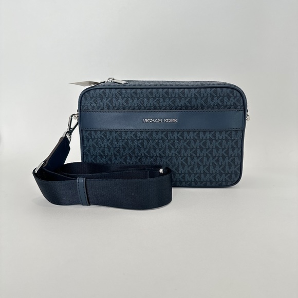 Michael Kors Large Pocket Kenly Crossbody Bag in Admiral Blue - Picture 6 of 15